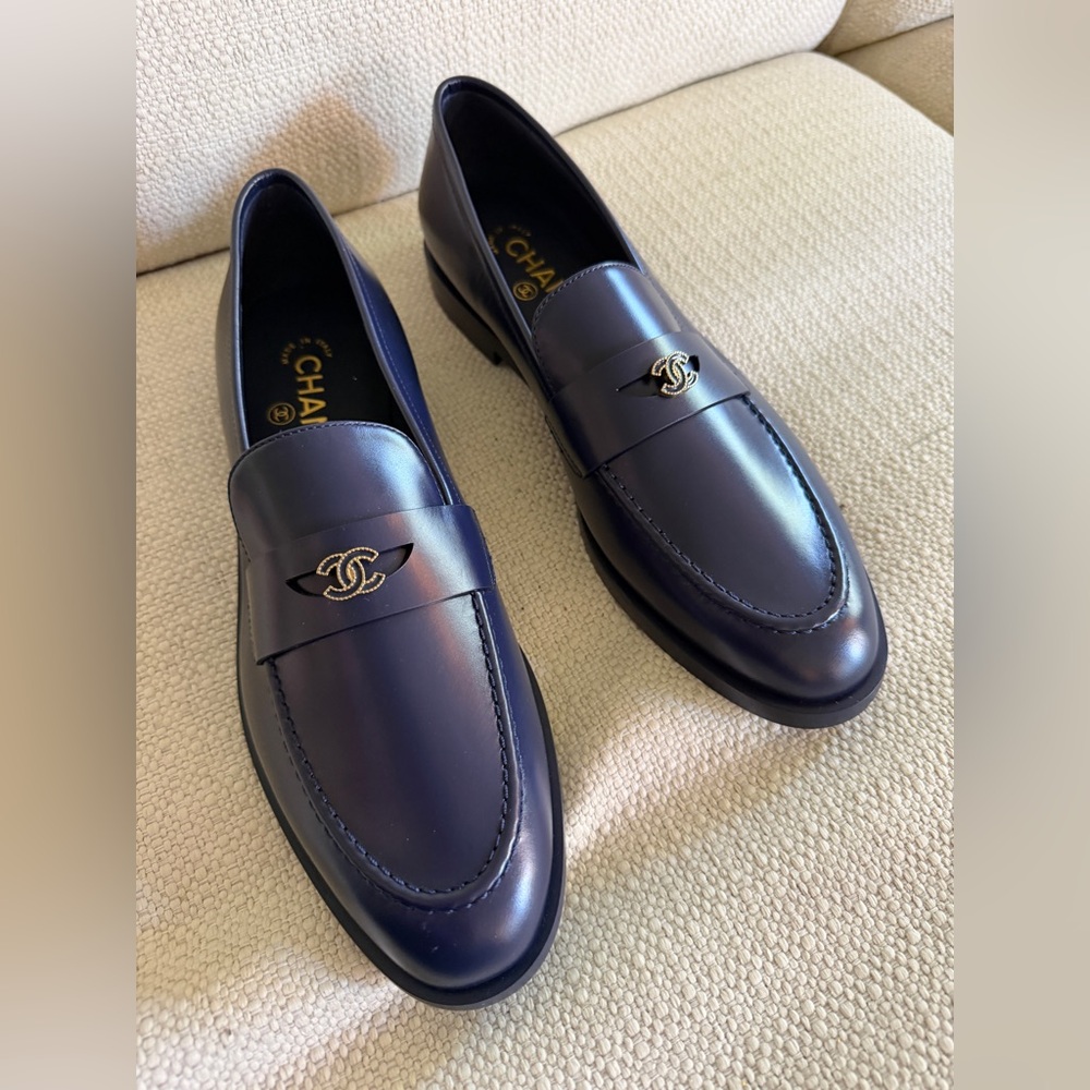 CHANEL Navy Leather Logo Penny Loafers IT 39.5 with dust bag